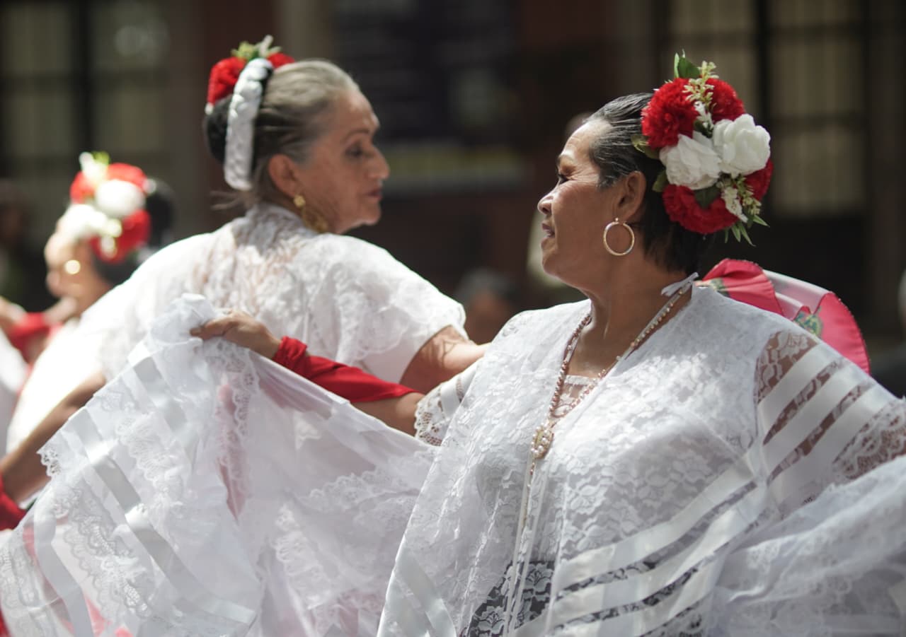 Alma Purépecha lleva música y danzas tradicionales a la Calzada San Diego