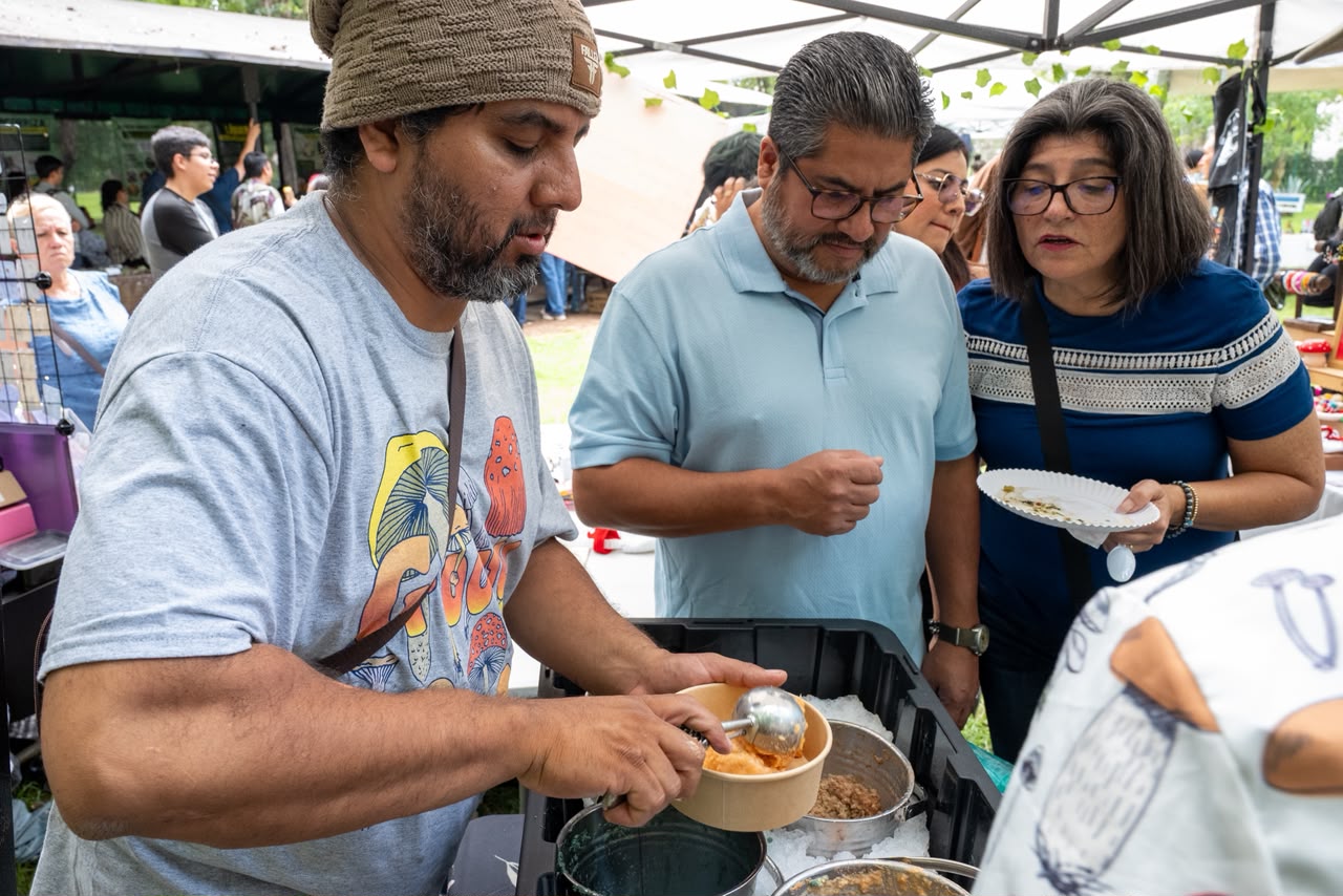 De los bosques a la mesa; hongos se transforman en nieve artesanal en Morelia
