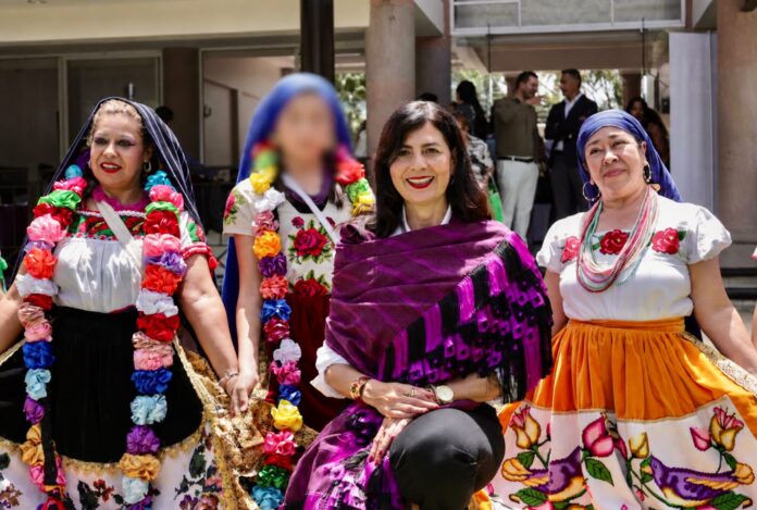 Gaby Molina reconoce papel histórico de mujeres indígenas Gaby Molina reconoce papel histórico de mujeres indígenas