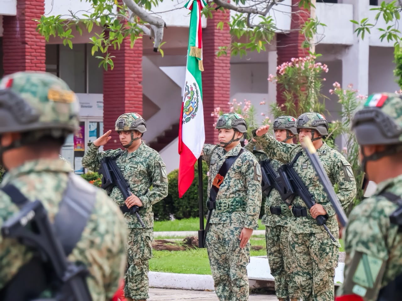 Autoridades conmemoran el 205.º aniversario de la Consumación de la Independencia