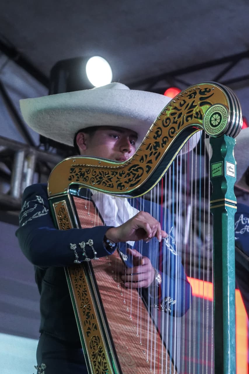 ¡Échale, mariachi! Plaza Valladolid se llena de música mexicana en la clausura del festival