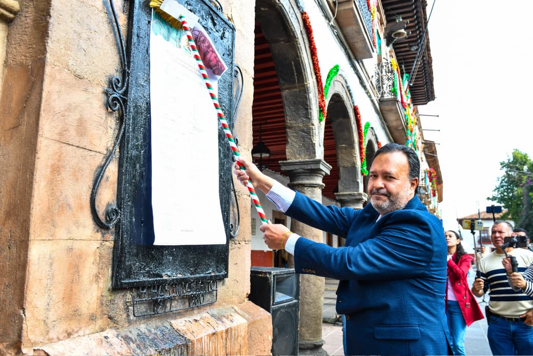 Julio Arreola da inicio a las Fiestas Patrias 2026 en Pátzcuaro