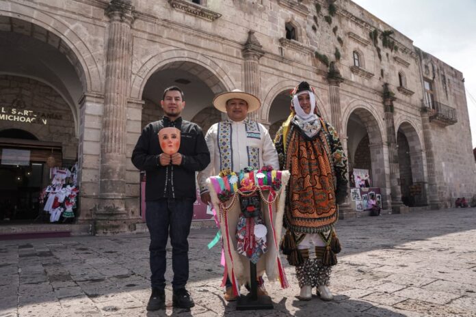 Tres hermanos y una herencia: los guardianes de las máscaras de San Juan Nuevo