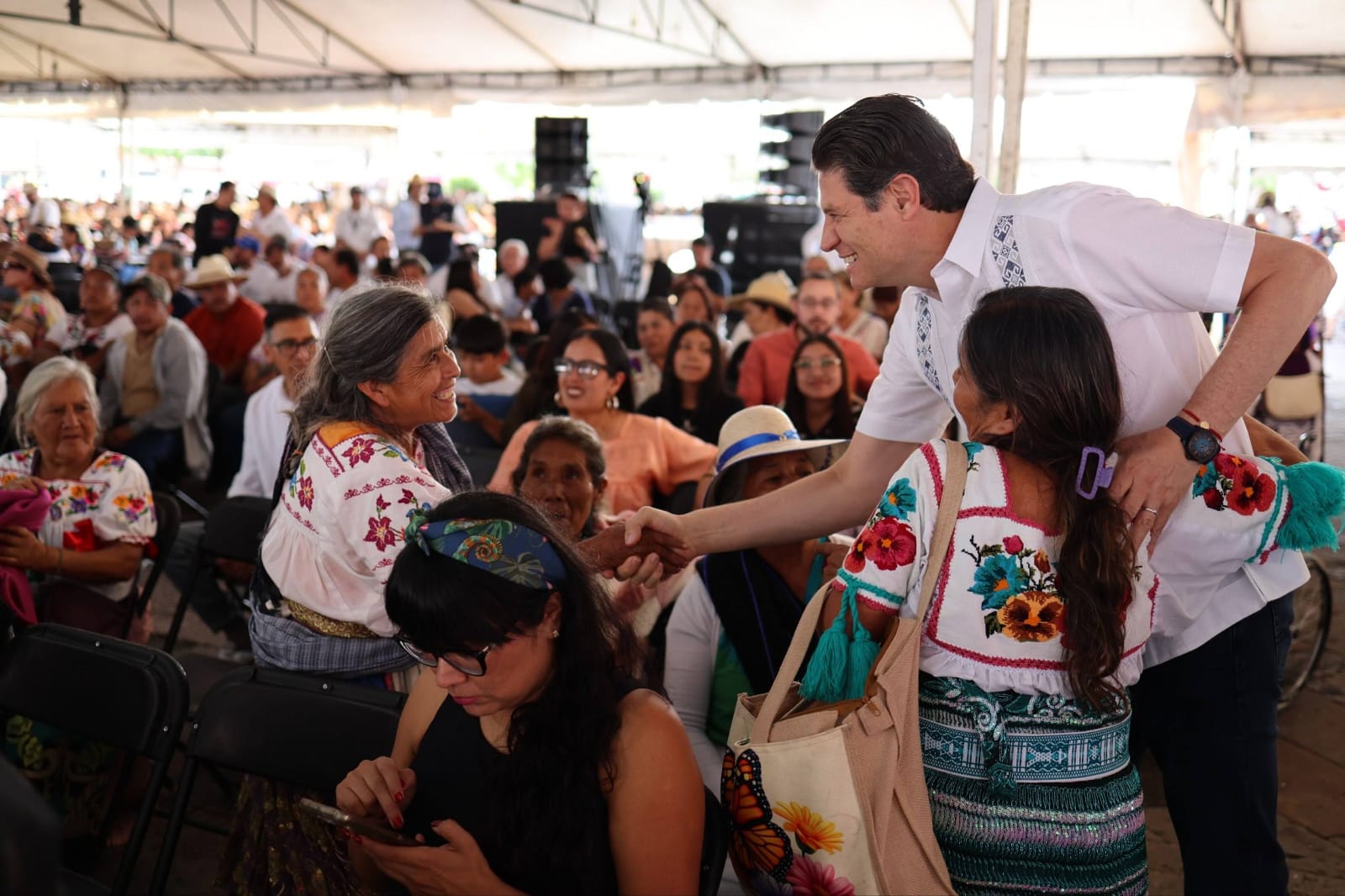 Alfonso Martínez destaca el orgullo de celebrar en Morelia las tradiciones artesanales de Michoacán