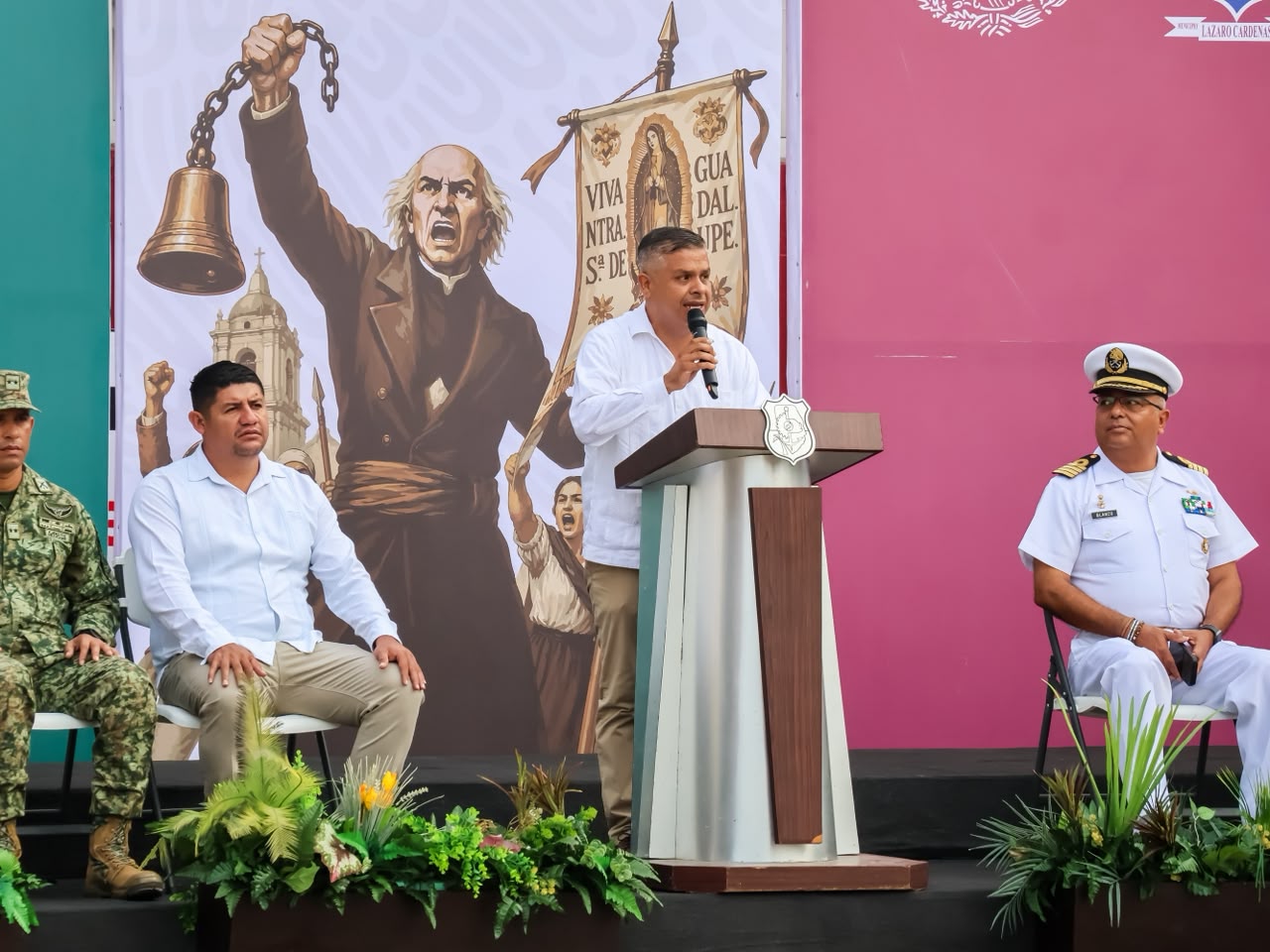 Autoridades conmemoran el 205.º aniversario de la Consumación de la Independencia
