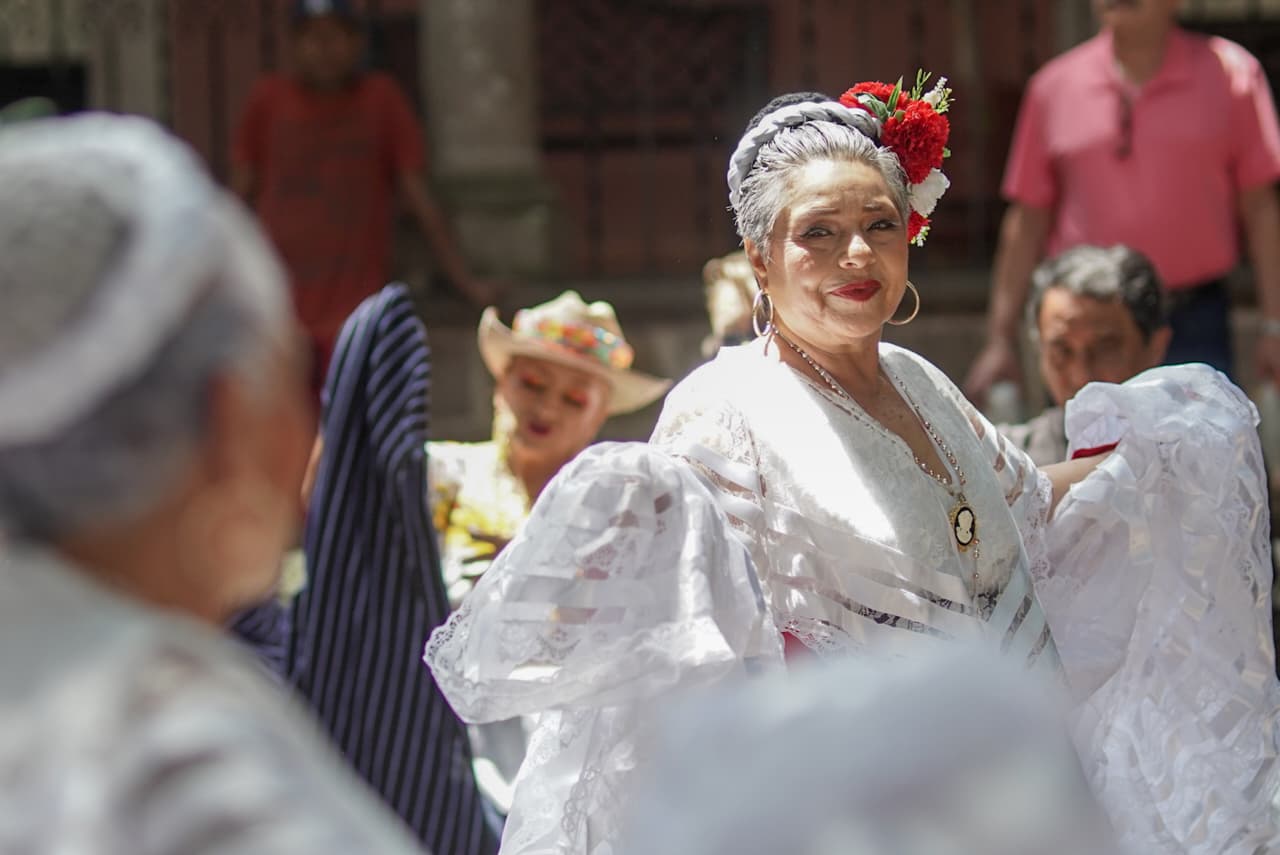 Alma Purépecha lleva música y danzas tradicionales a la Calzada San Diego