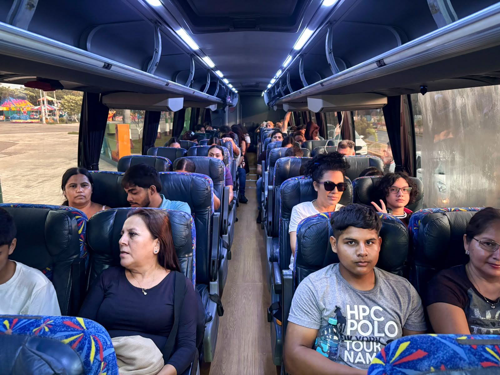 Atención al Migrante Facilita Trámite de Pasaporte Americano a 23 Personas