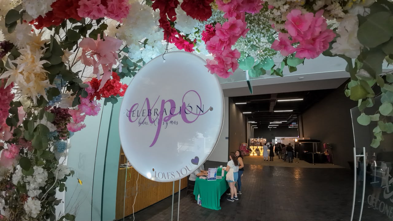 Entre vestidos y pasarelas, Ceconexpo reúne opciones para bodas y XV años
