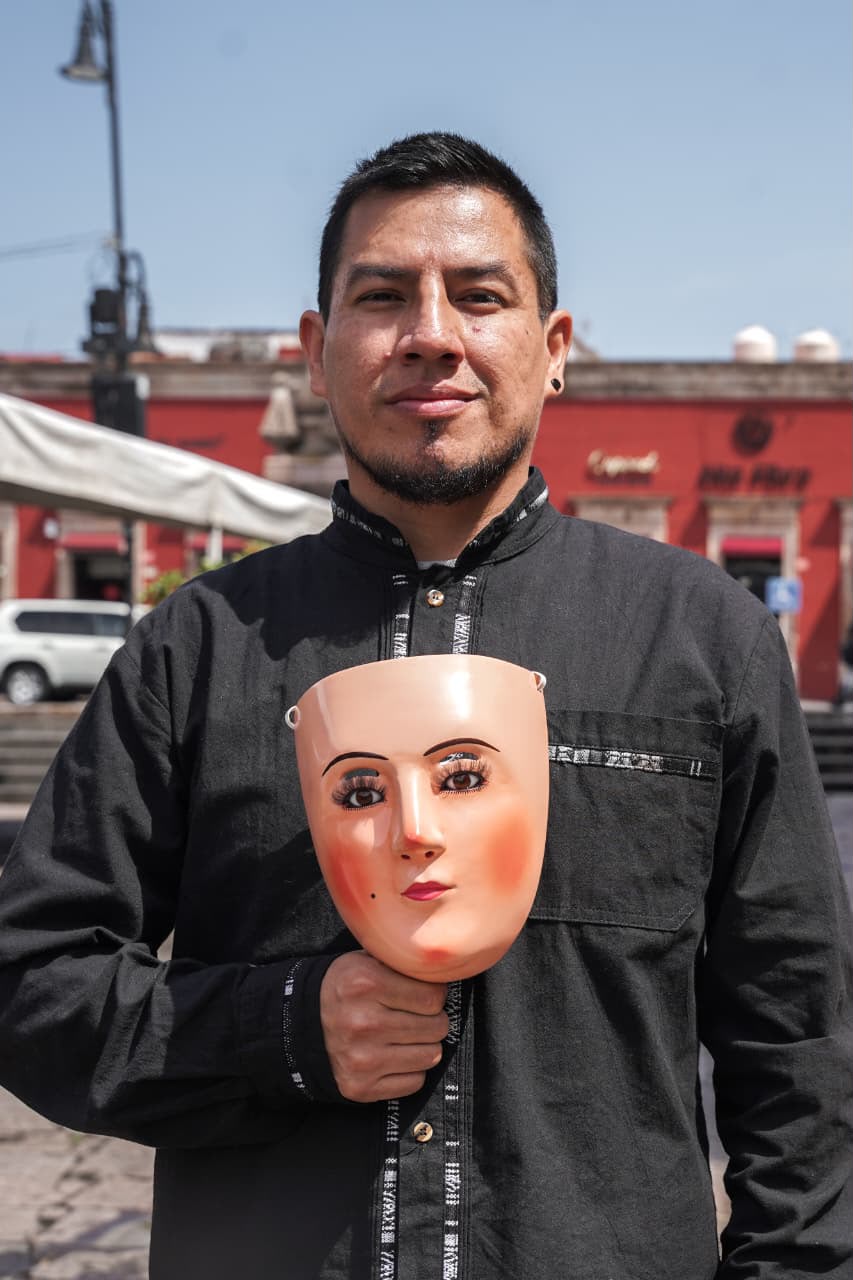 Tres hermanos y una herencia: los guardianes de las máscaras de San Juan Nuevo