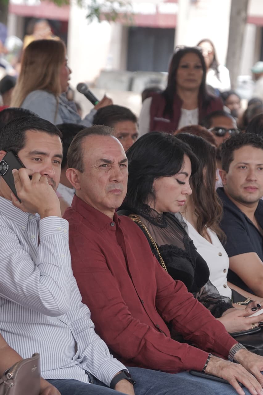 Jesús Mora pide informarse con las mañaneras y difundir su contenido