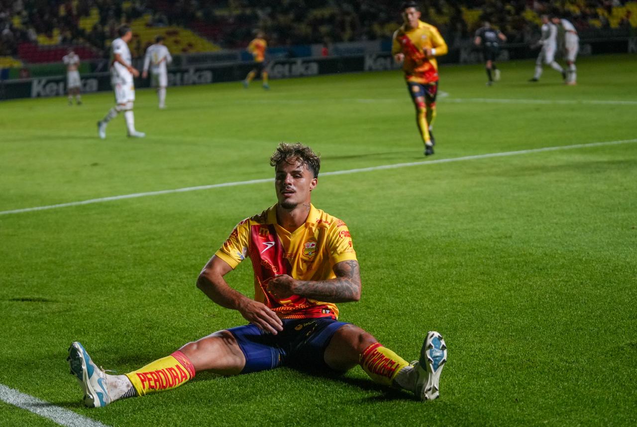 Los Canarios vuelan alto; Morelia derrota a Leones Negros y defiende el liderato del Apertura 2026