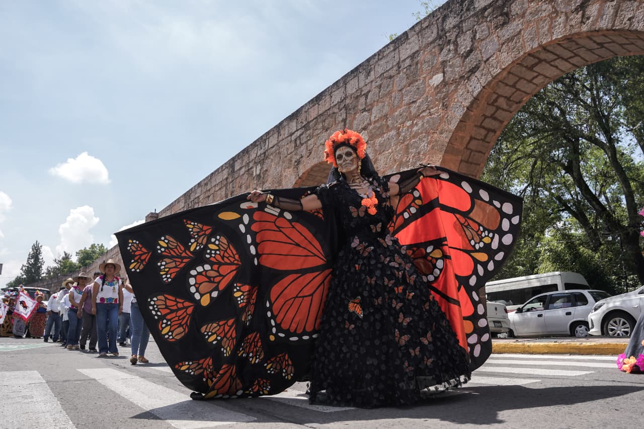 Más de 4 mil artesanos toman las calles de Morelia para celebrar su día