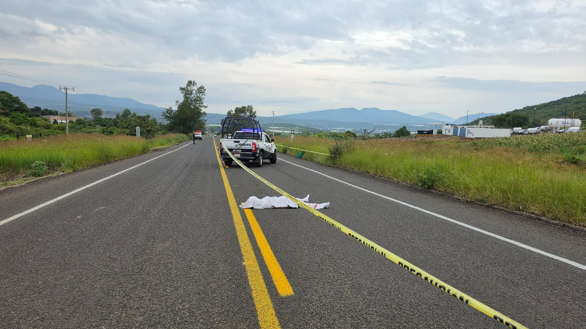 Jornada violenta y accidentes movilizan a autoridades en Michoacán