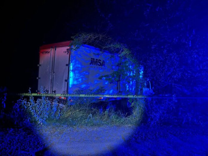 Choque entre dos vehículos deja tres muertos en la Tuzantla-Tiquicheo