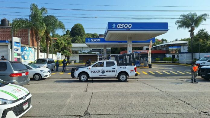 Identifican a despachadora asesinada en una gasolinera de Uruapan