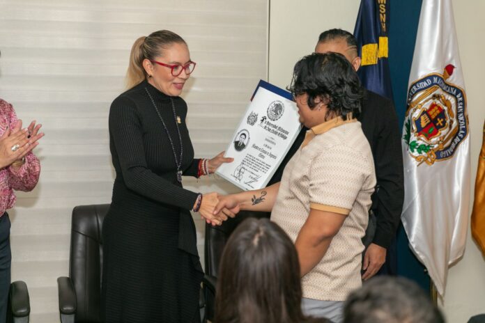 La UMSNH seguirá evolucionando: Yarabí Ávila