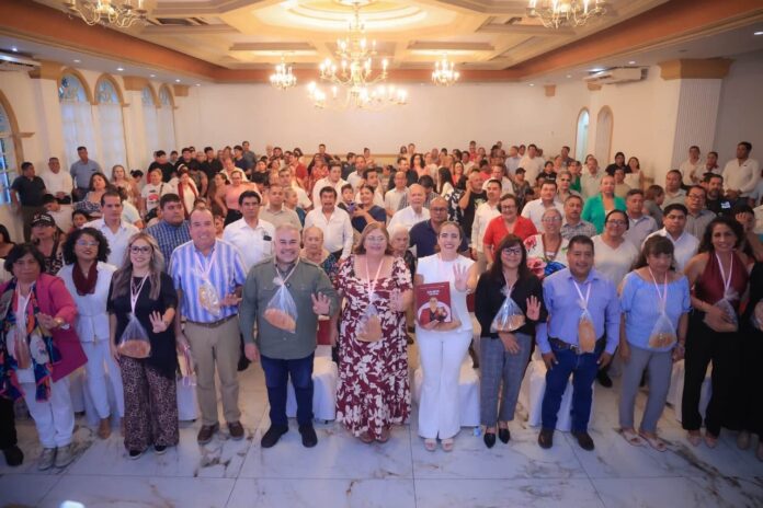 Julieta Zepeda rinde informe de actividades en Lázaro Cárdenas Julieta Zepeda rinde informe de actividades en Lázaro Cárdenas