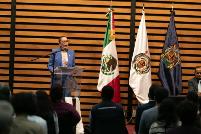 Cerremos con broche de oro esta administración: Yarabí Ávila