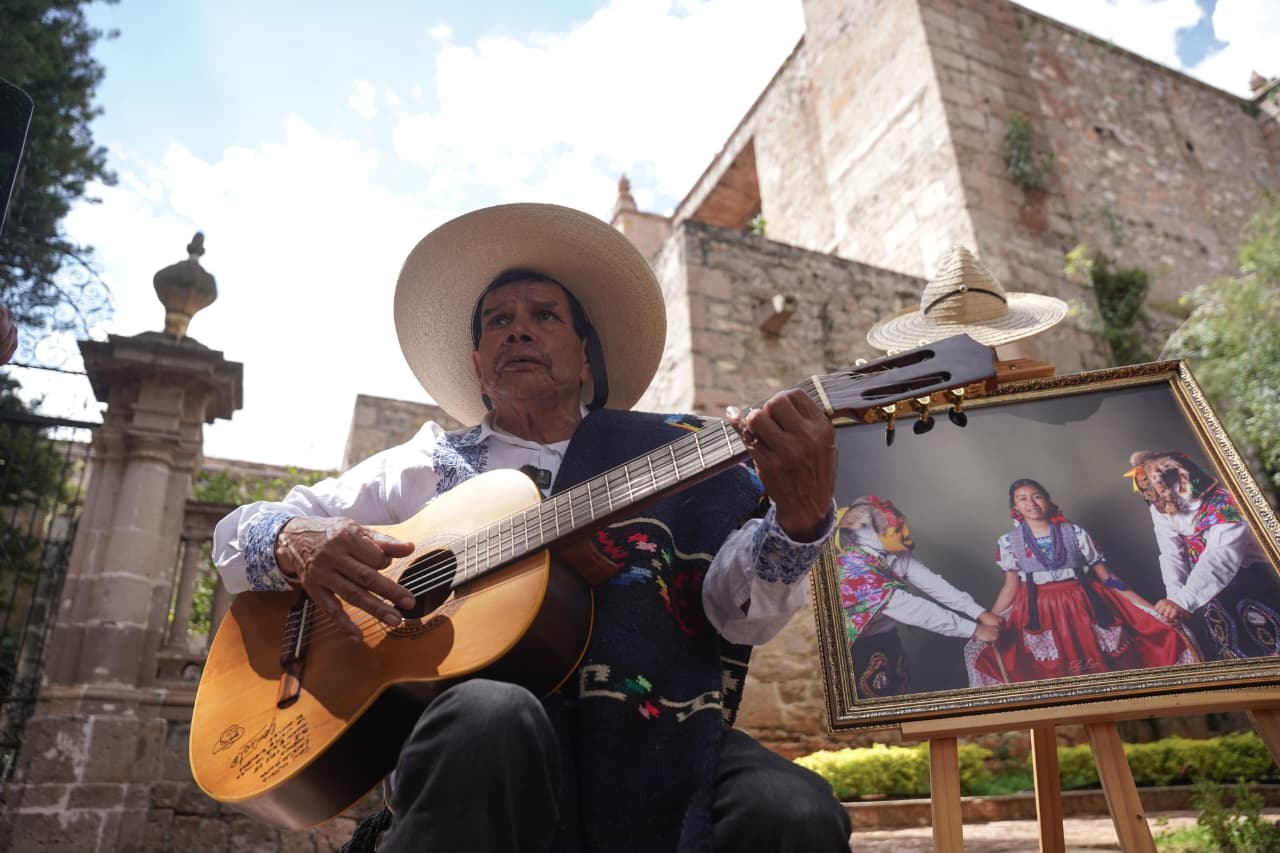 “Las pirekuas no van a morir”: Tata Pablo y la memoria que sigue cantando en Turícuaro