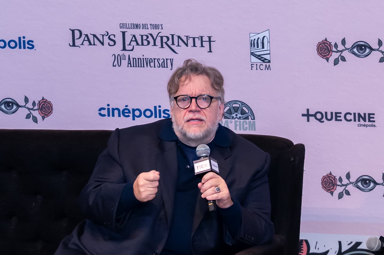 “Nos quieren robar el proceso”: Guillermo del Toro defiende la creación humana frente a IA