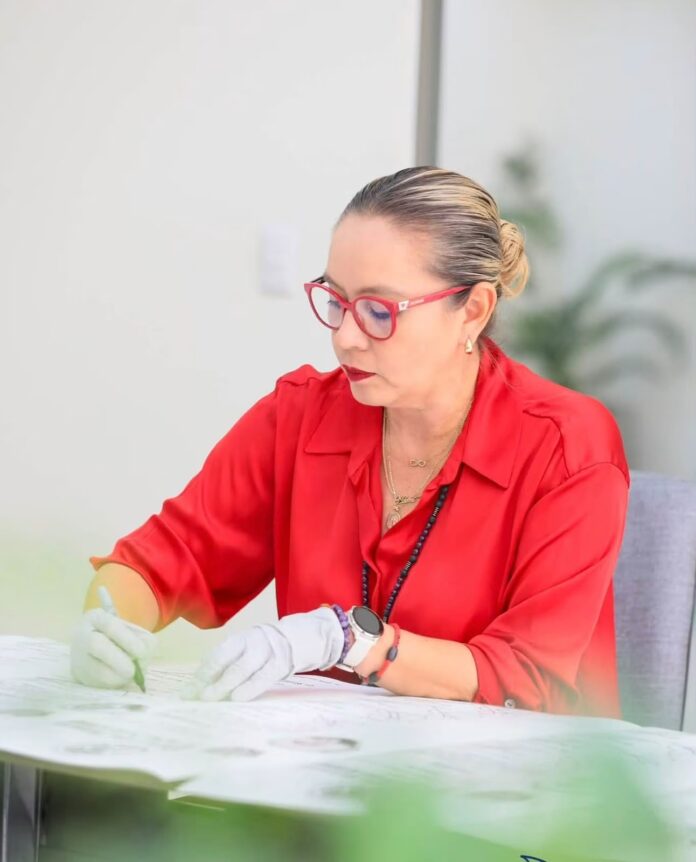 Récord de títulos producidos en administración de Yarabí Ávila