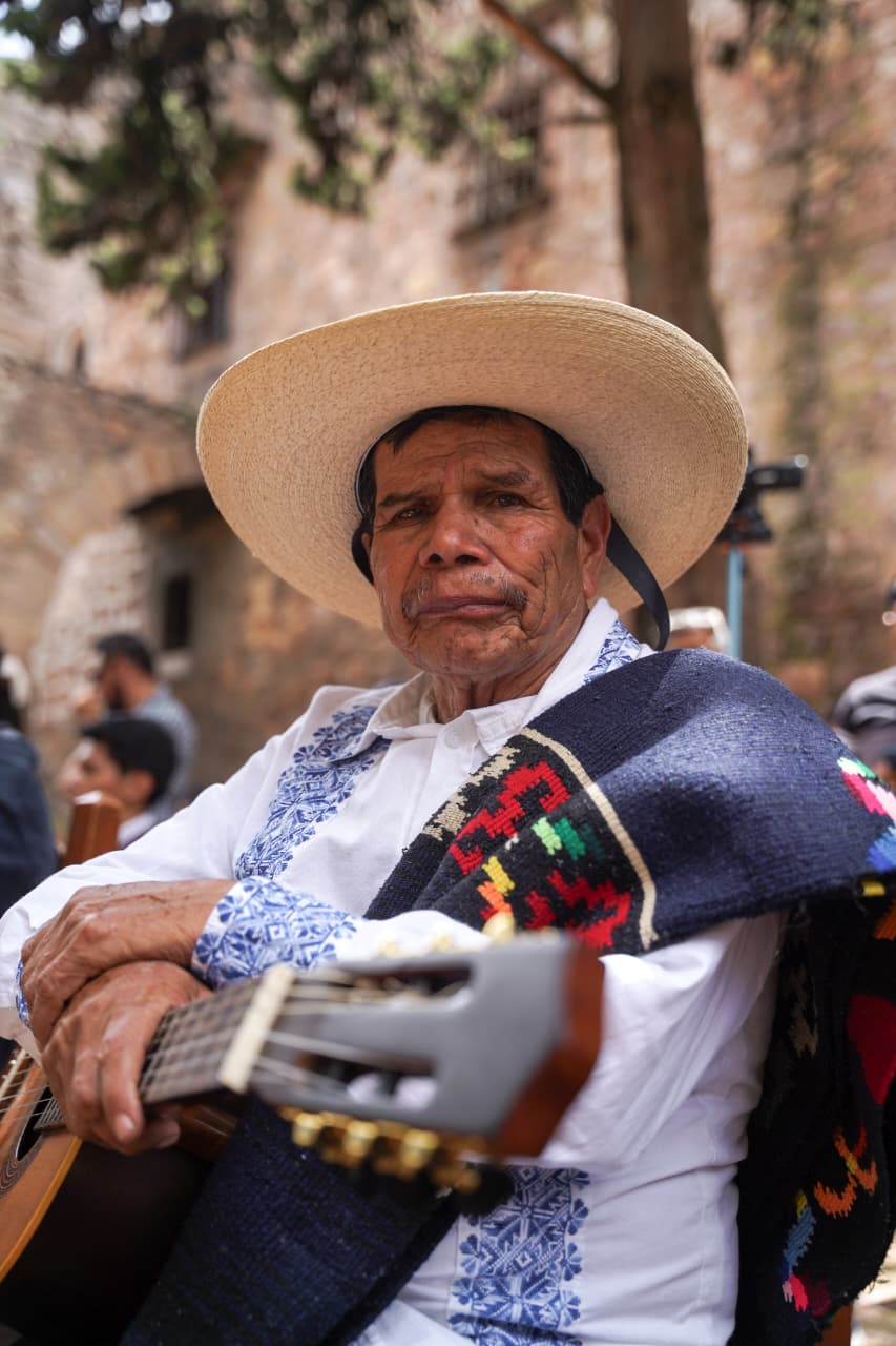 “Las pirekuas no van a morir”: Tata Pablo y la memoria que sigue cantando en Turícuaro