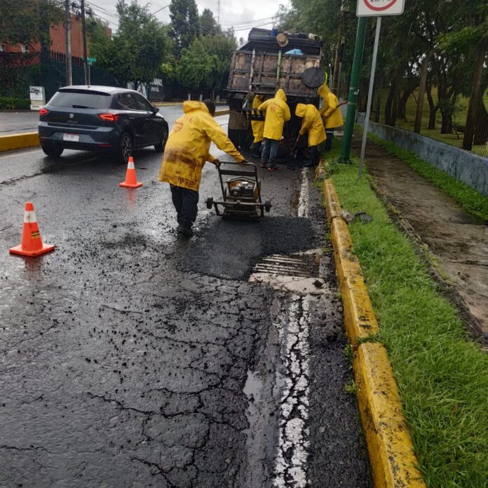 Gobierno de Morelia realiza bacheo en diferentes puntos