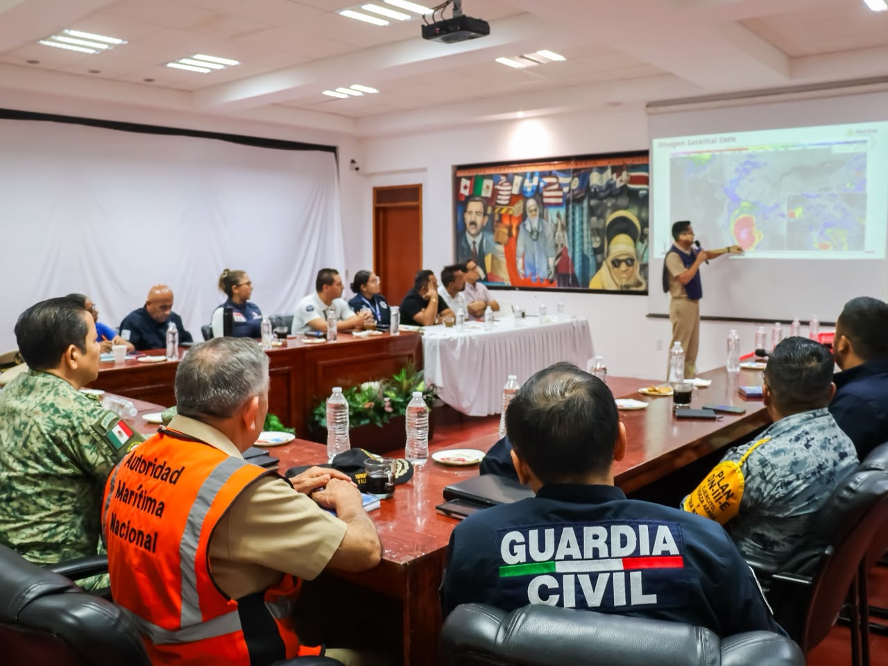 Mantiene Ayuntamiento vigilancia por huracán Trudy; oleaje, principal riesgo en la costa