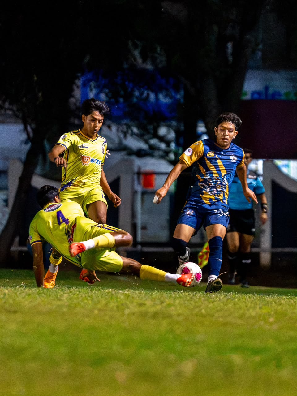Atlético Morelia-UMSNH varonil sale victorioso de Zamora