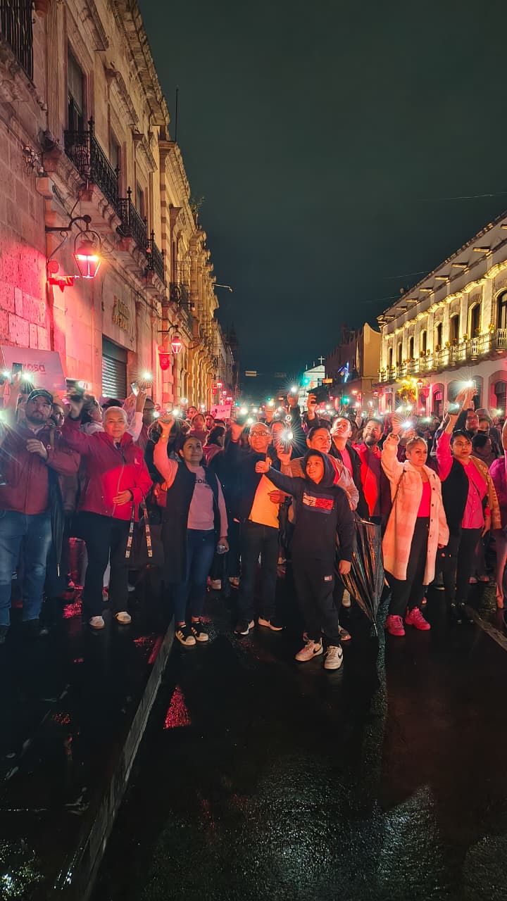Morelia se viste de rosa para visibilizar la lucha contra el cáncer de mama