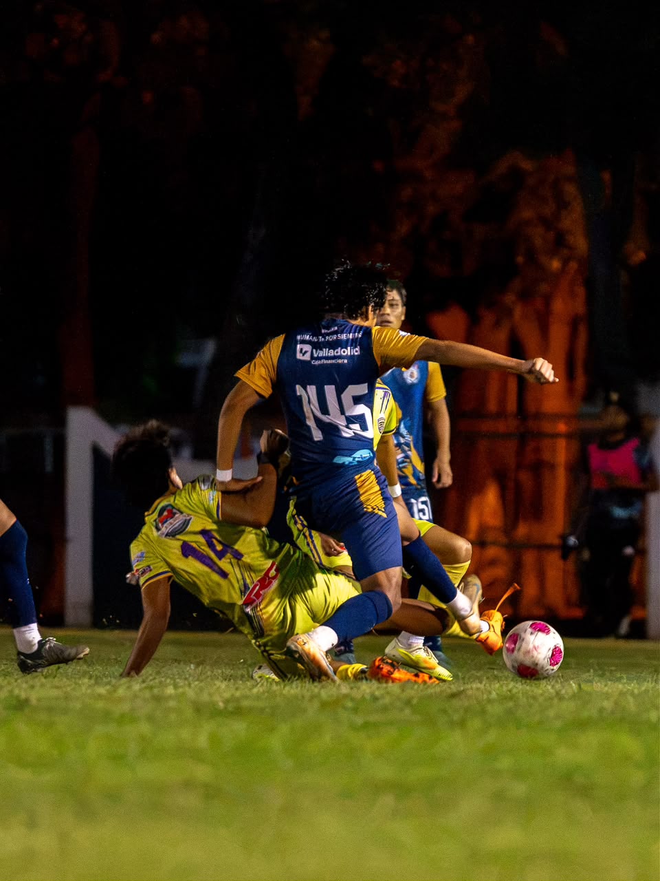 Atlético Morelia-UMSNH varonil sale victorioso de Zamora