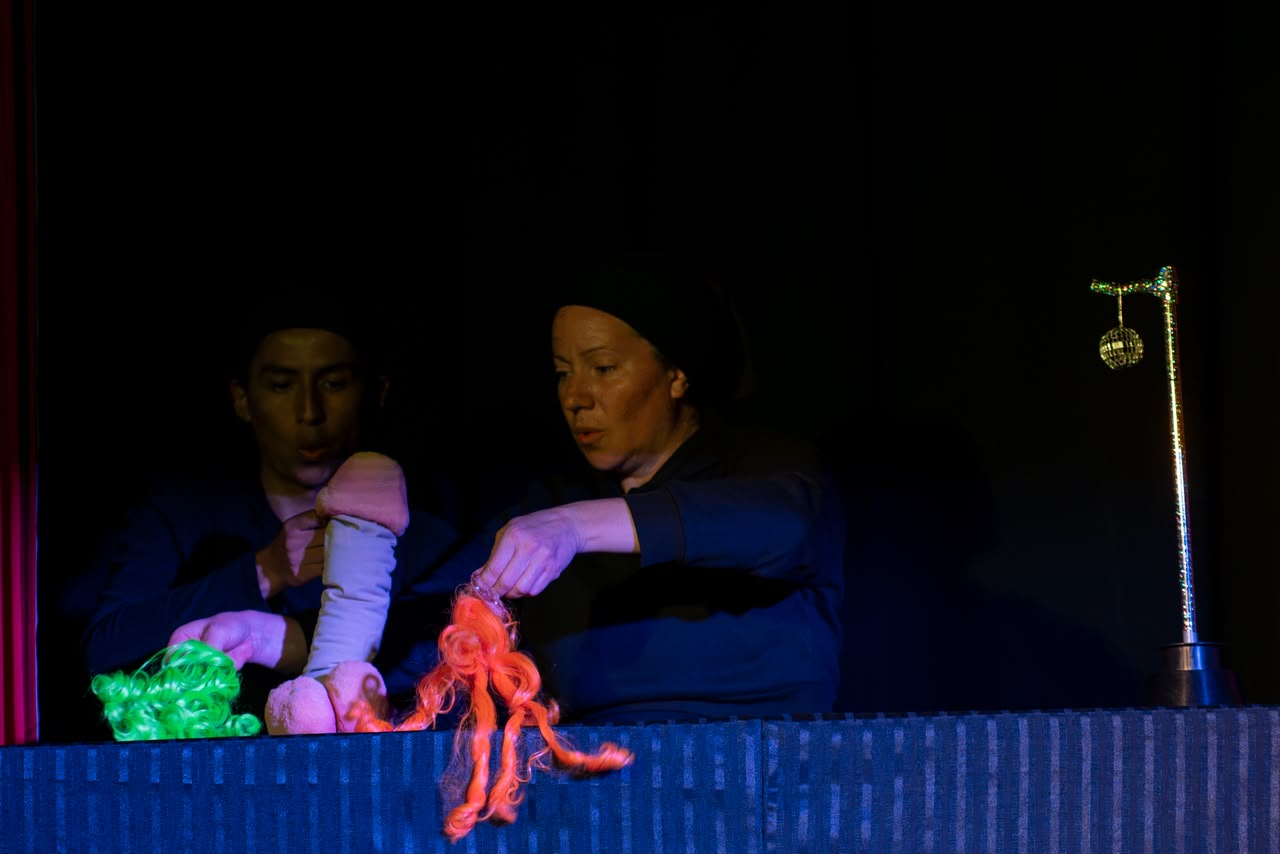 El deseo sin esconderse: TeatrEROS lleva el erotismo al escenario entre títeres, cabaret y música