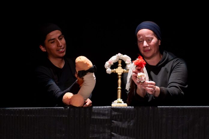 El deseo sin esconderse: TeatrEROS lleva el erotismo al escenario entre títeres, cabaret y música