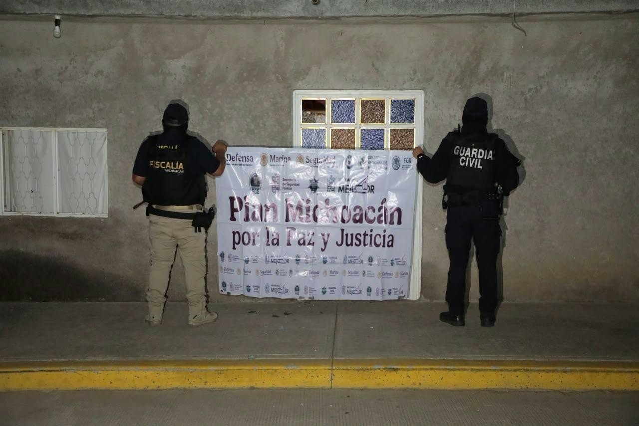 Cateos en Michoacán dejan 22 detenidos; aseguran armas, droga y vehículos