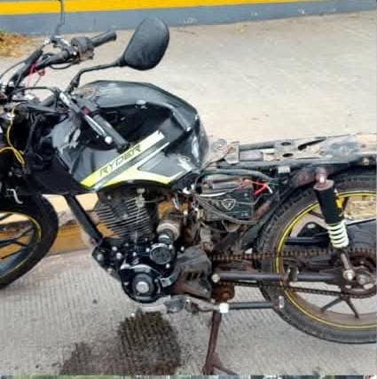 Accidente vehicular, choque y operativo contra palenque clandestino marcan Michoacán