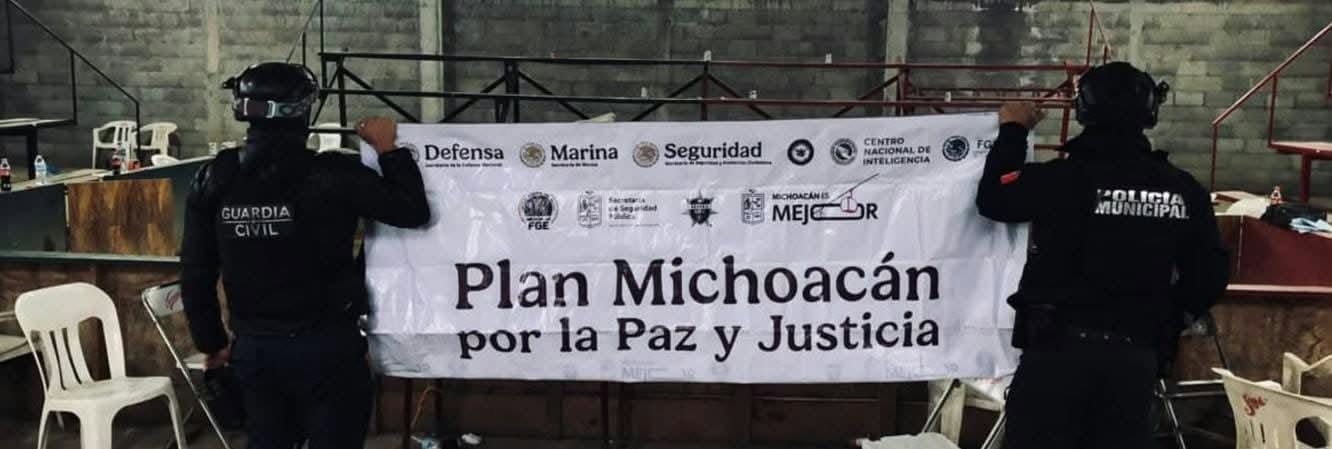 Accidente vehicular, choque y operativo contra palenque clandestino marcan Michoacán