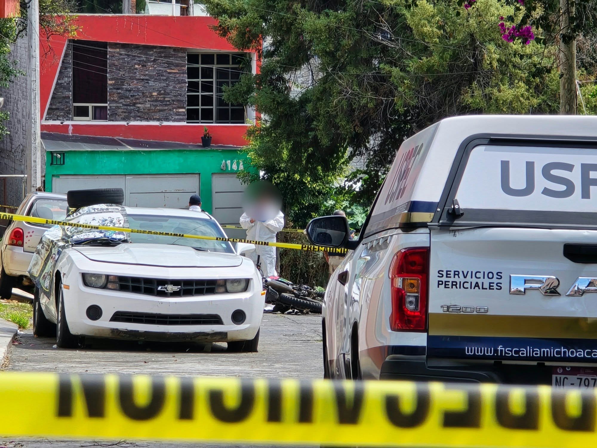 Violencia y accidentes dejan un muerto en Morelia, ataques armados en Apatzingán