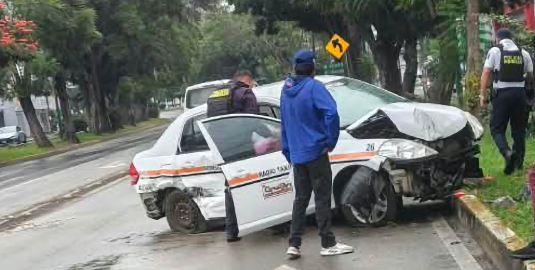 Jornada de accidentes y hallazgos deja muertos y heridos en Michoacán